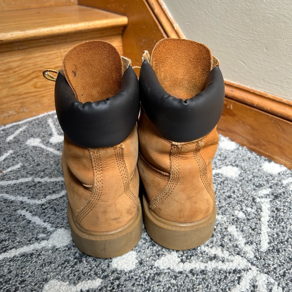 Classic Timberland Tan High Work Utility Boots with Padded Ankle Collar - Picture 6 of 8